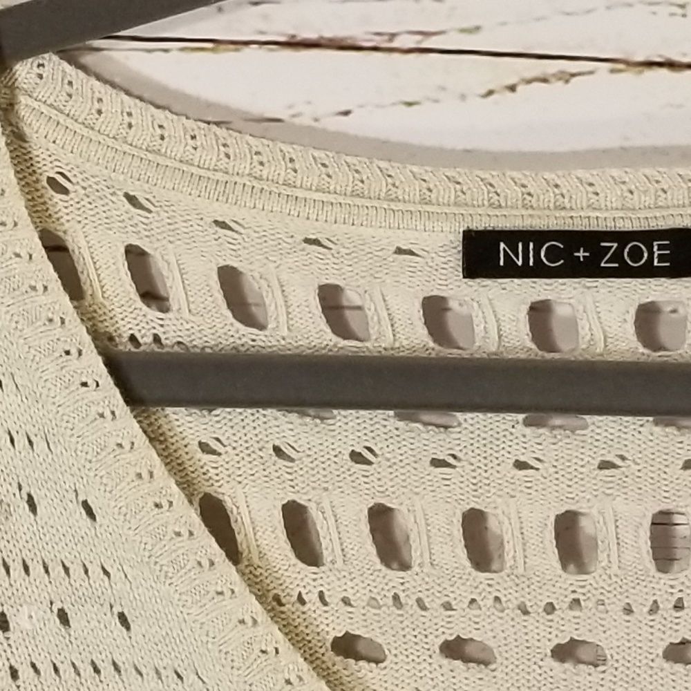 NIC+ZOE Cream V-Neck Sweater - Picture 4 of 8